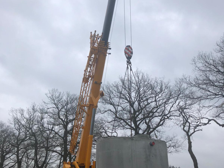 De watertank gaat naar zijn definitieve plaats - 27 januari 2020